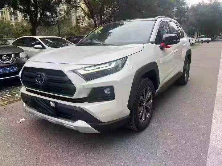 平顶山25年丰田RAV4荣放2