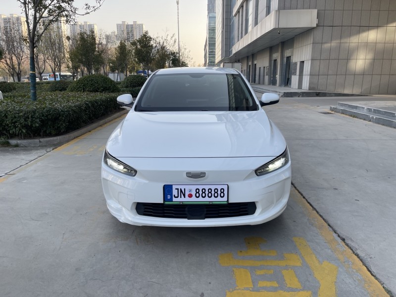 济宁24年吉利几何1