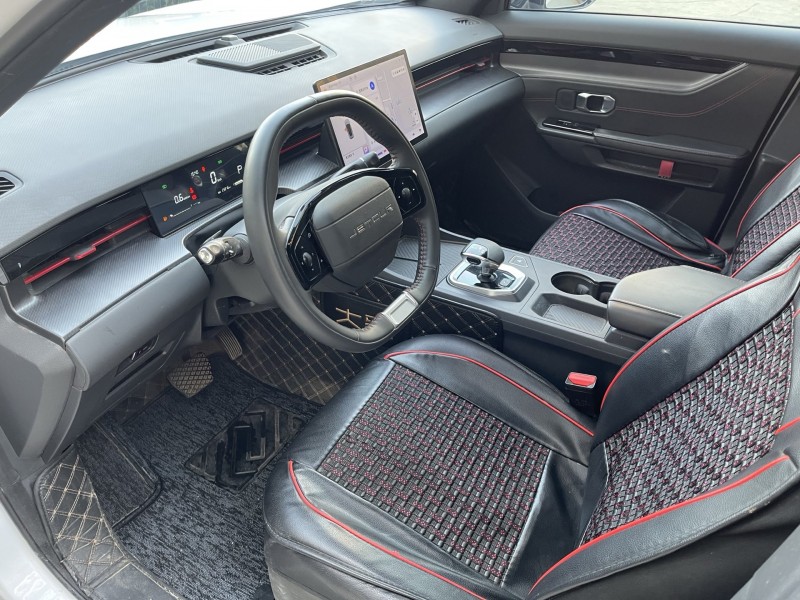 济宁24年奇瑞捷途6