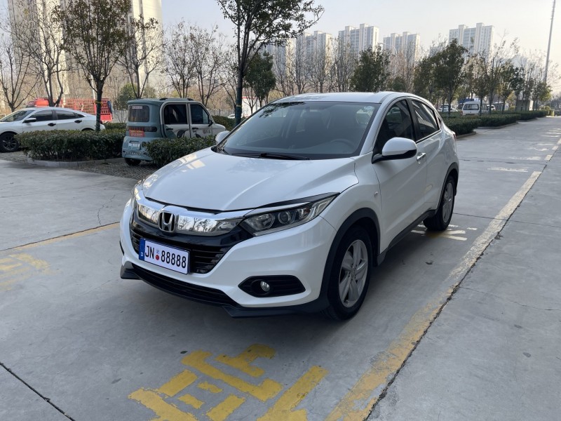 济宁21年本田缤智2