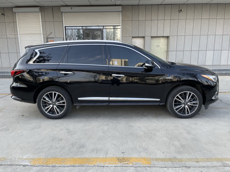 济宁18年英菲尼迪QX603
