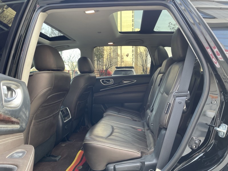 济宁18年英菲尼迪QX606