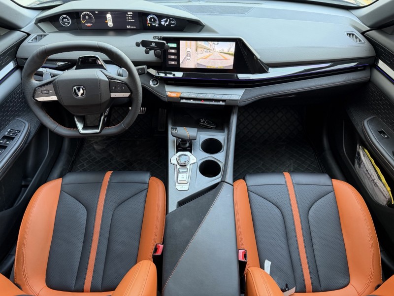 济宁25年长安汽车UNI5