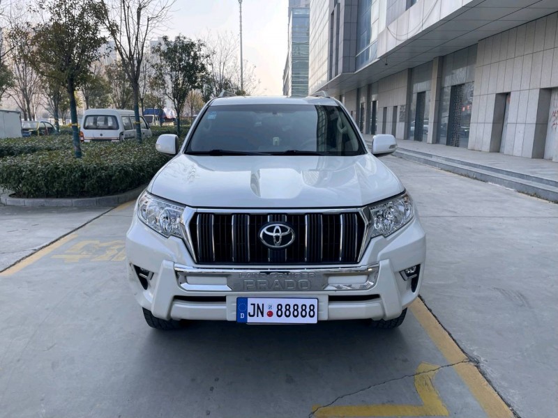 济宁18年丰田普拉多1