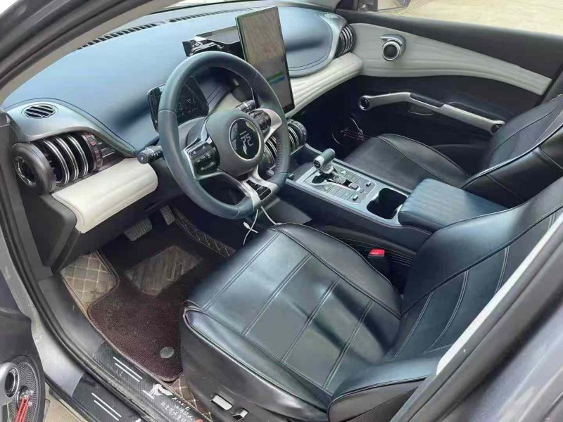 济宁23年比亚迪元6