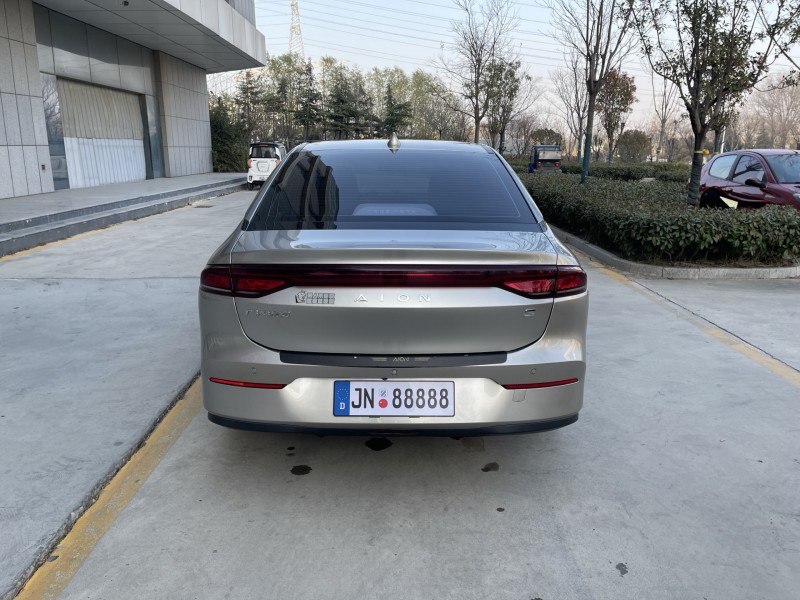 济宁24年传祺埃安S6