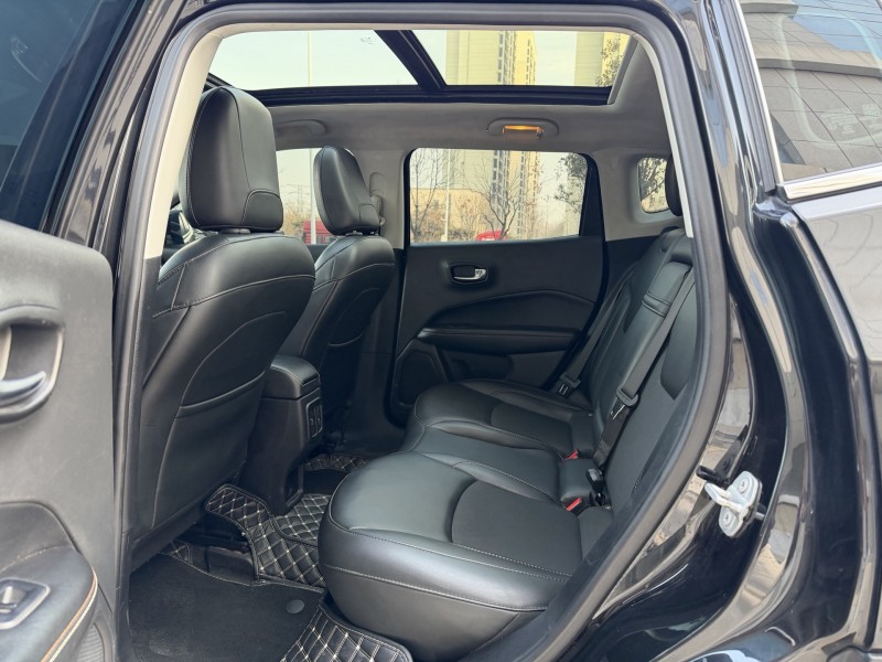 济宁17年Jeep指南者4