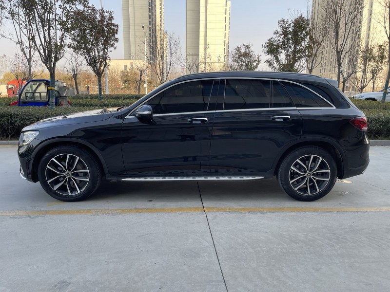 济宁19年奔驰GLC4