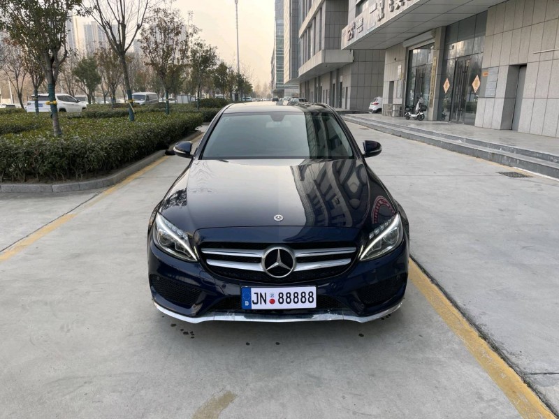 济宁18年奔驰C1