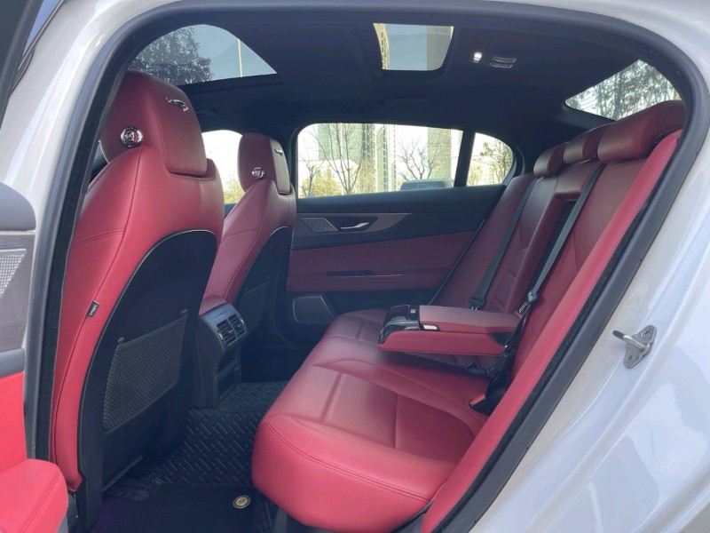 济宁21年捷豹XEL5