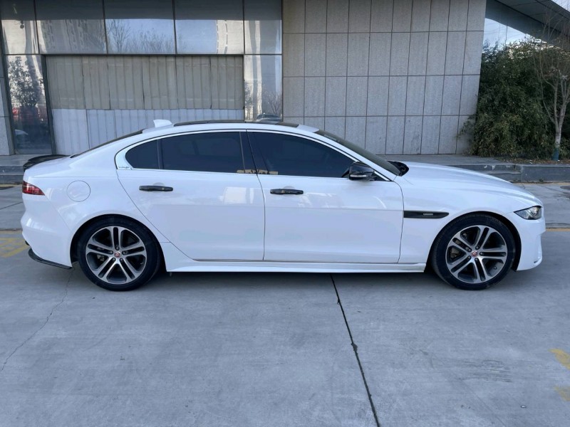 济宁21年捷豹XEL9