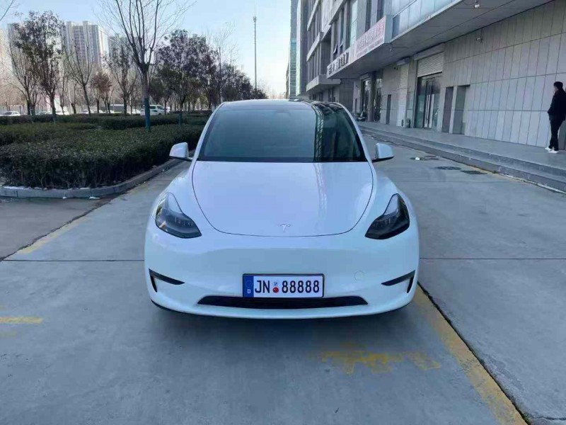 济宁21年特斯拉MODEL Y1