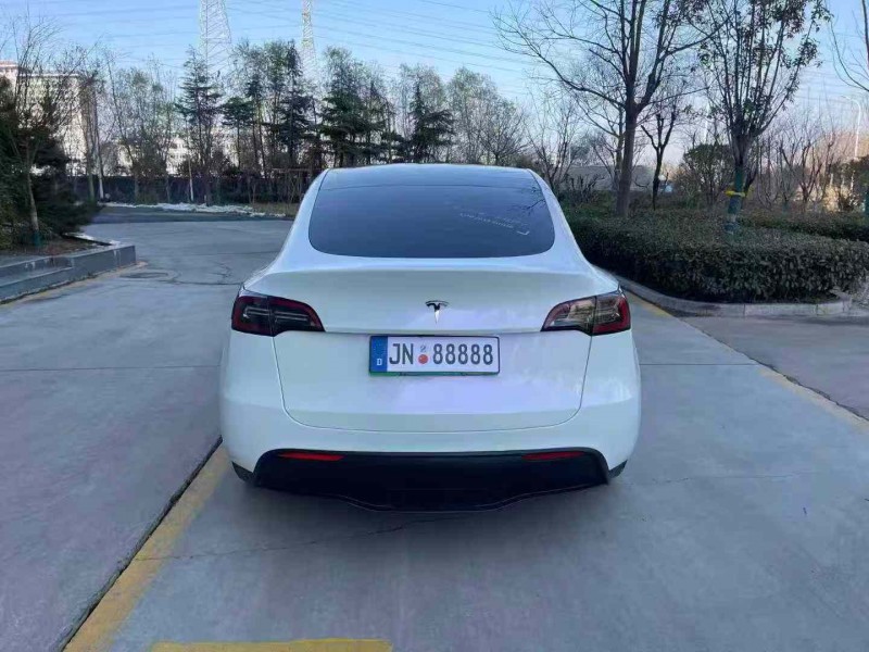 济宁21年特斯拉MODEL Y8
