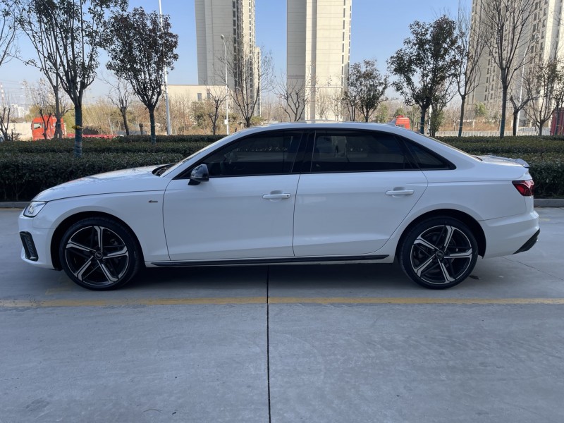 济宁24年奥迪A4L7