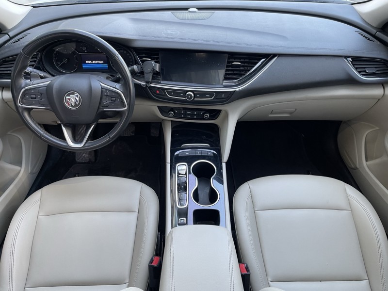 济宁21年别克君威3