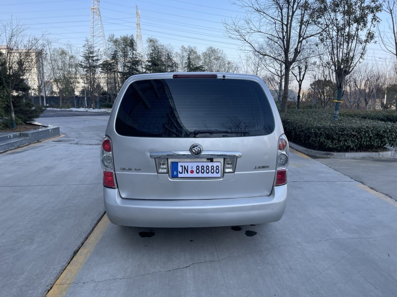 济宁15年别克GL88