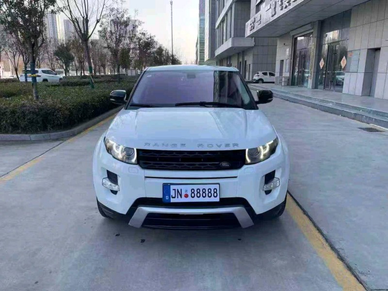 济宁13年路虎极光1