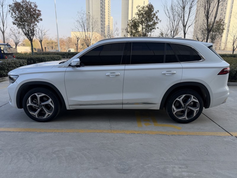 济宁24年吉利星越3