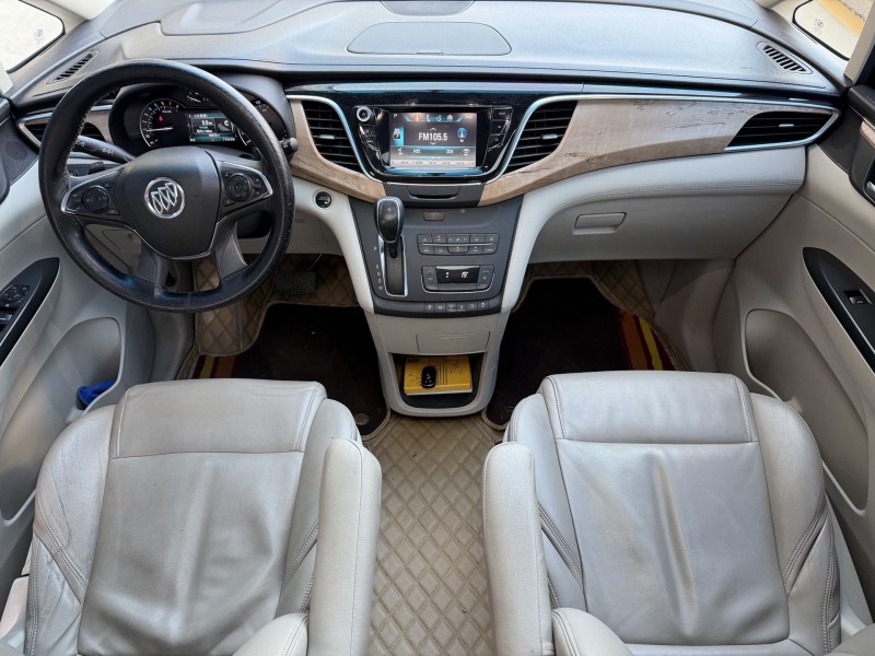 济宁19年别克GL83