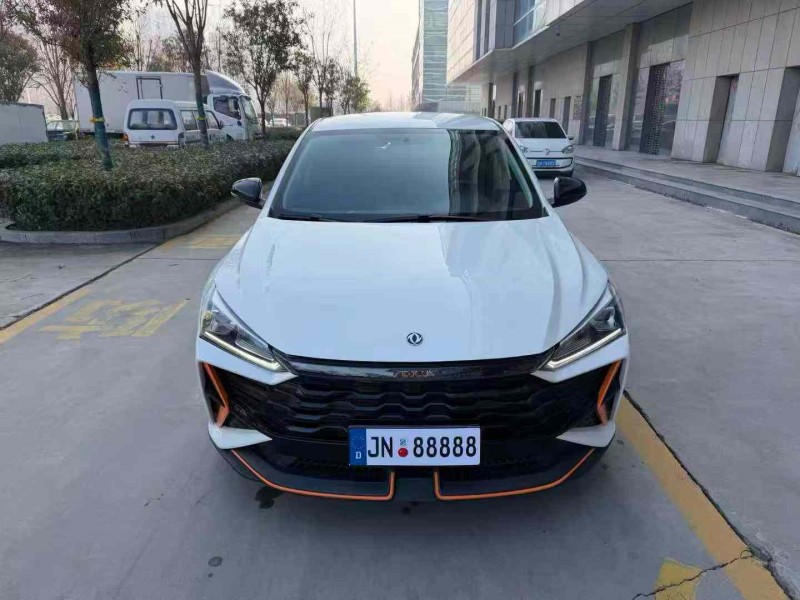 济宁25年东风奕炫1