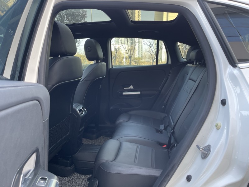 济宁20年奔驰GLA5