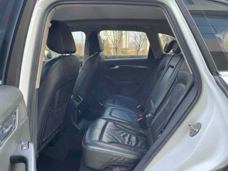 济宁12年奥迪Q55