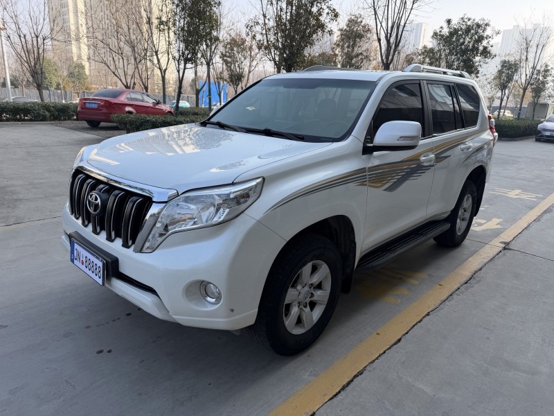 济南14年丰田普拉多2