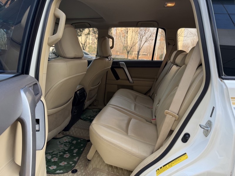 济南14年丰田普拉多6