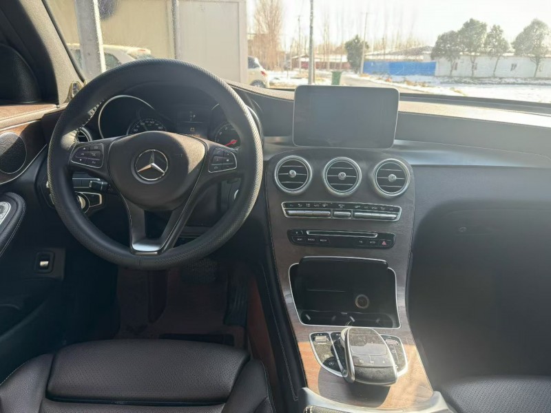 新乡18年奔驰GLC4