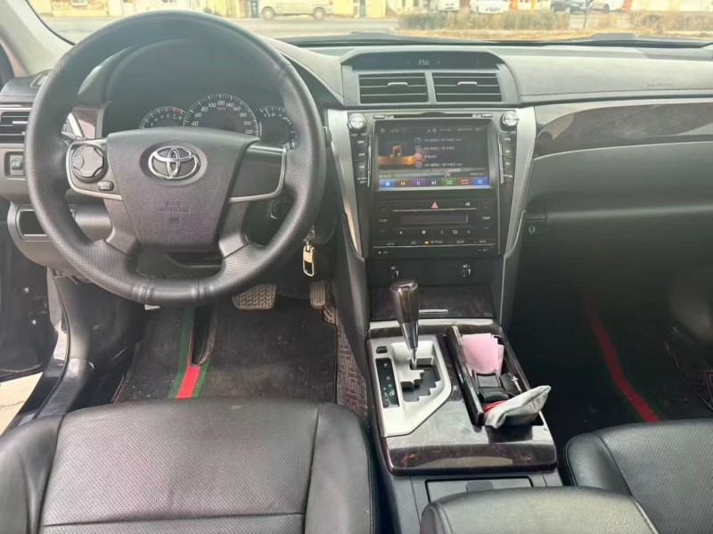 淄博16年丰田凯美瑞6