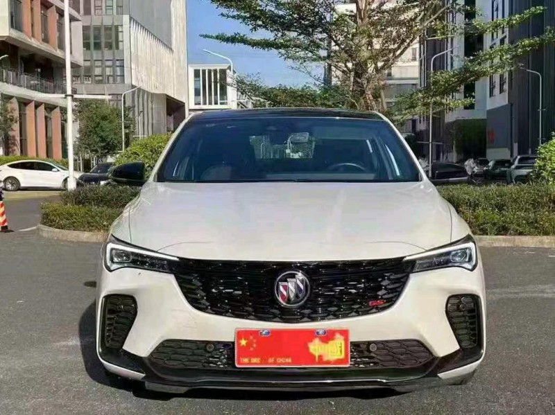 广州23年别克威朗1