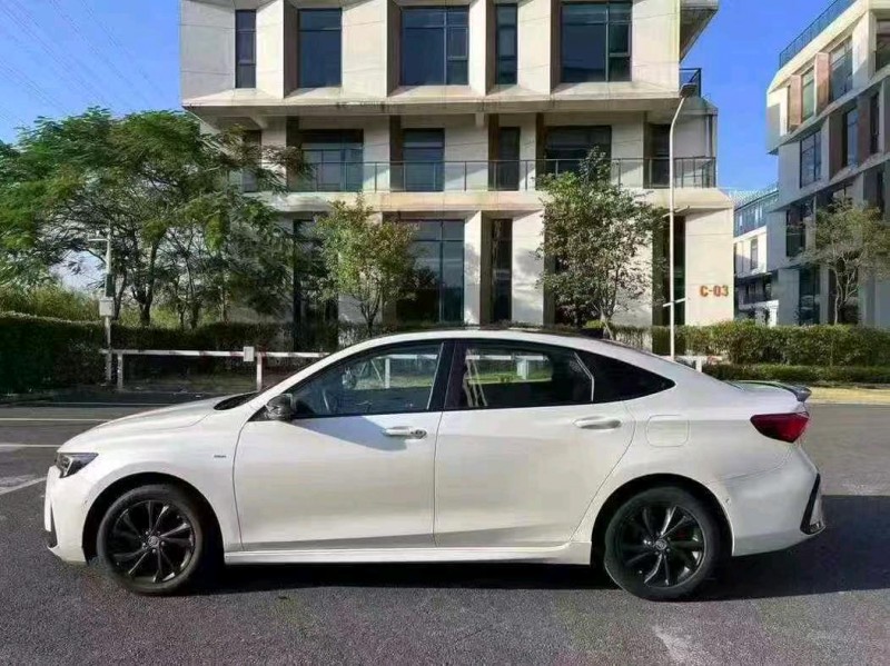 广州23年别克威朗4