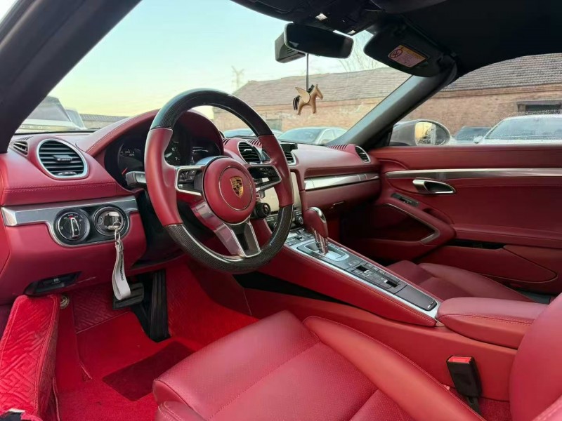 菏泽22年保时捷7184