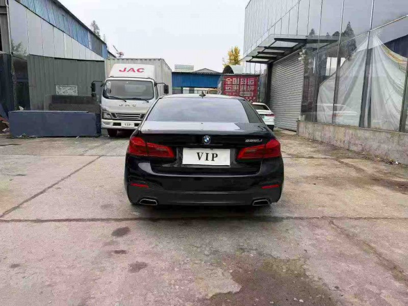 徐州18年宝马5系9