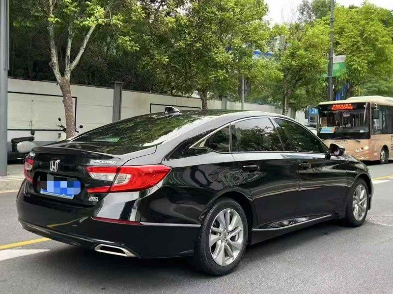 广州21年本田雅阁8