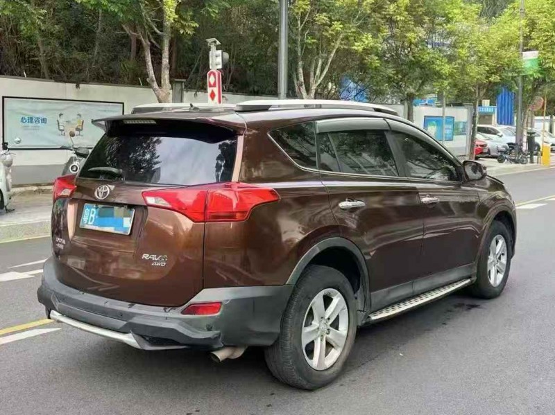 广州14年丰田RAV4荣放8