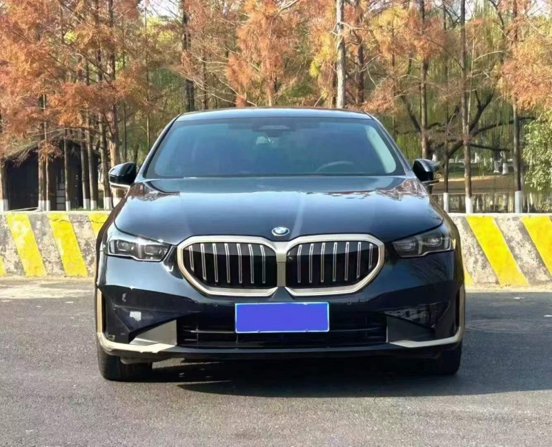 福州24年宝马5系1