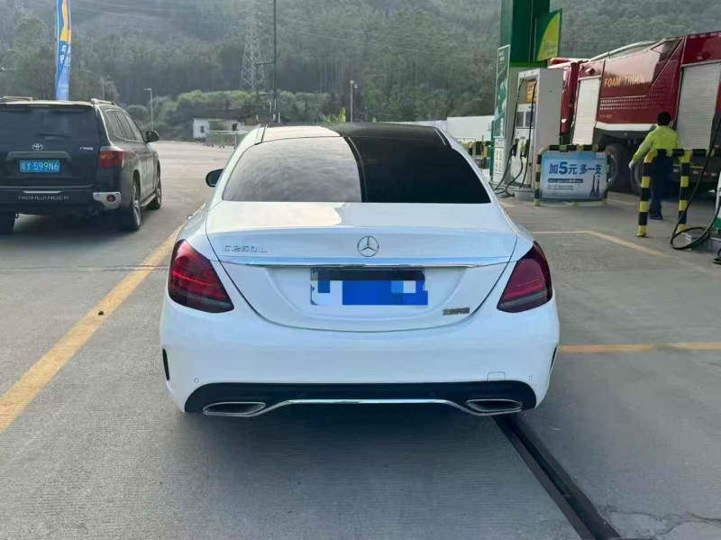 广州19年奔驰C9