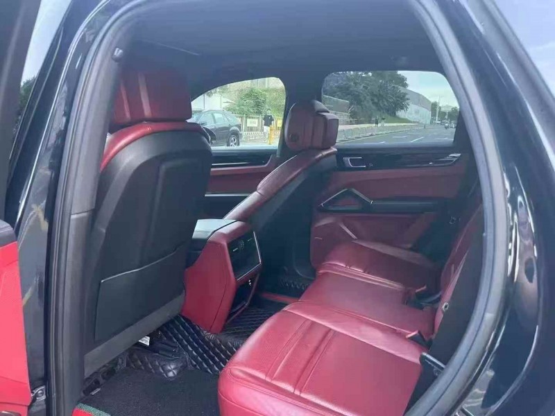 广州20年保时捷卡宴6