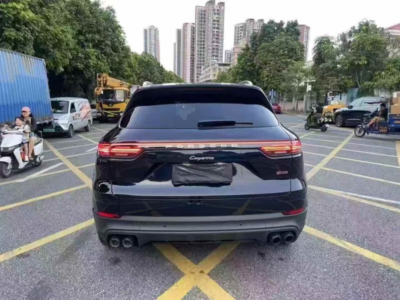 广州20年保时捷卡宴9