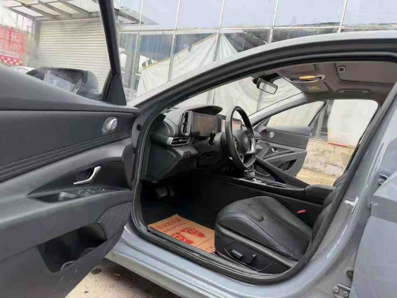 徐州21年现代伊兰特4