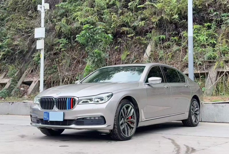 广州16年宝马7系3