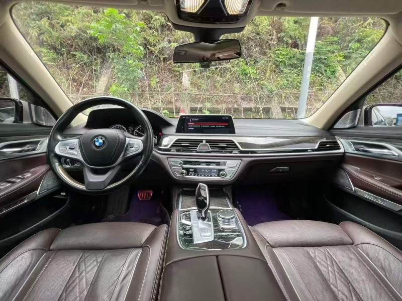 广州16年宝马7系6