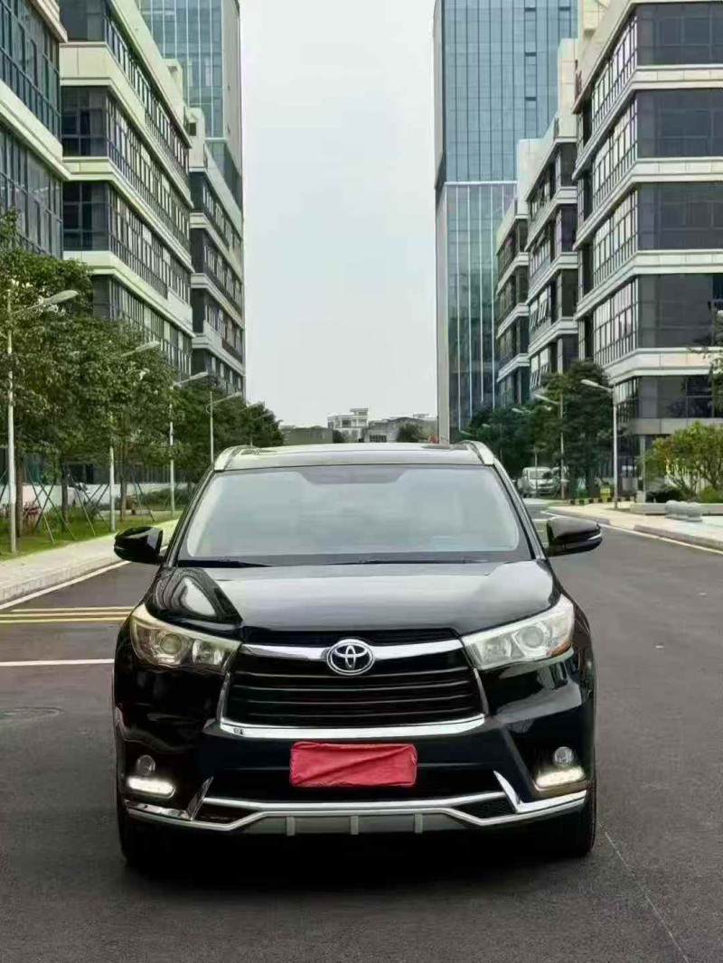 广州15年丰田汉兰达1