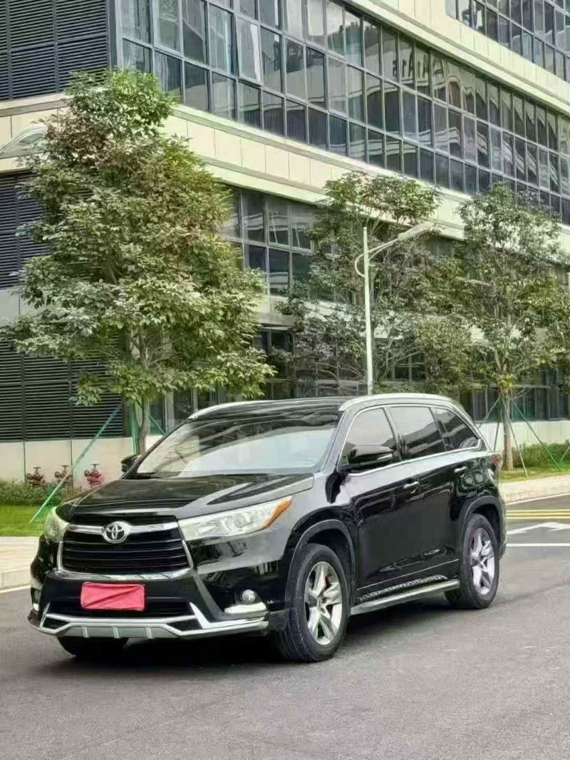 广州15年丰田汉兰达2