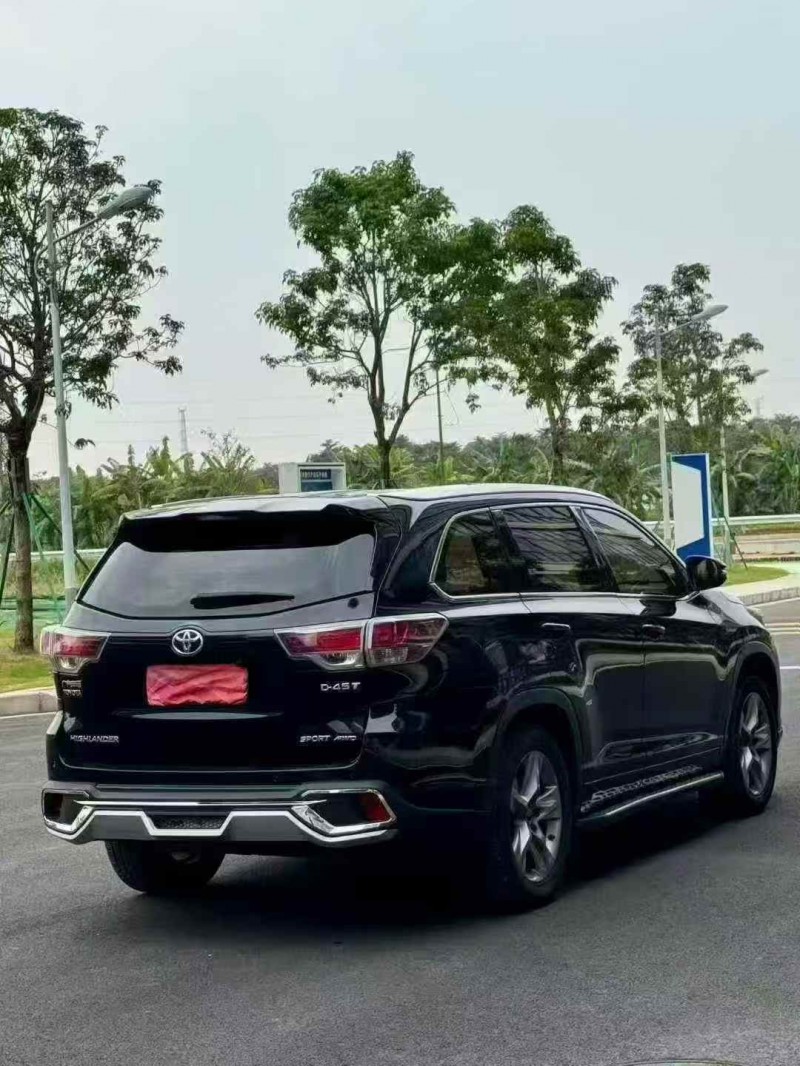 广州15年丰田汉兰达4