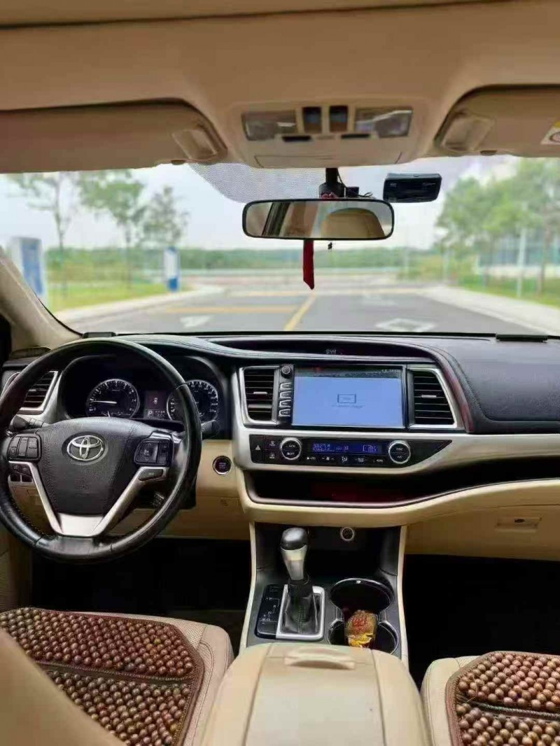 广州15年丰田汉兰达7