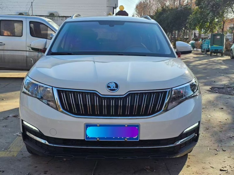 新乡19年斯柯达柯米克1