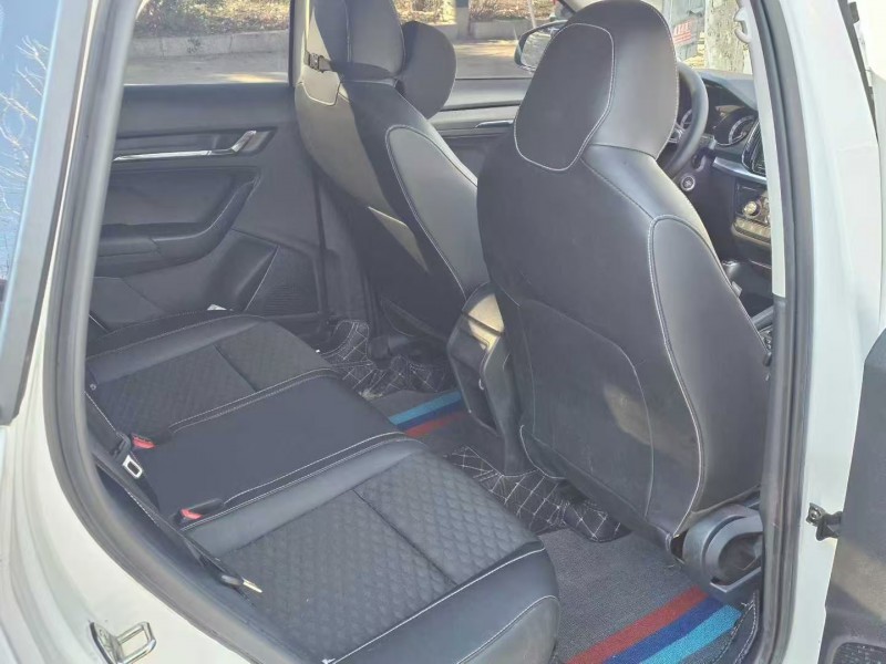 新乡19年斯柯达柯米克4