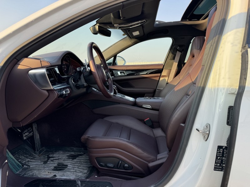 新乡24年保时捷帕拉梅拉3